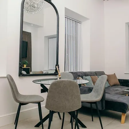 Luxury 1-Bed Bradford Centre *