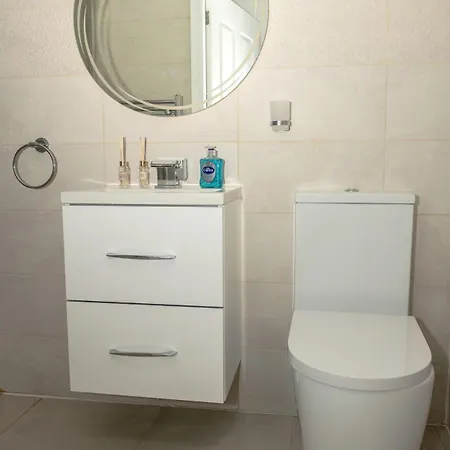 Luxury 1-Bed Bradford Centre Bradford (West Yorkshire)