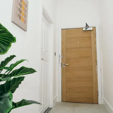 Luxury 1-Bed Bradford Centre Apartment Bradford (West Yorkshire)