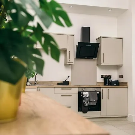 Luxury 1-Bed Bradford Centre Apartment *