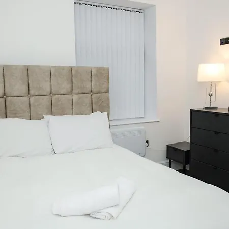 Luxury 1-Bed Bradford Centre Apartment *