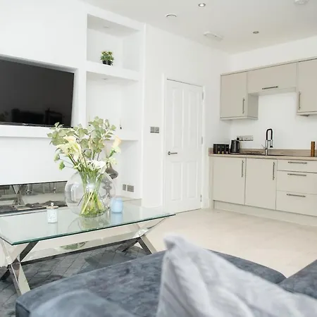 Luxury 1-bed Centre * Bradford (West Yorkshire)