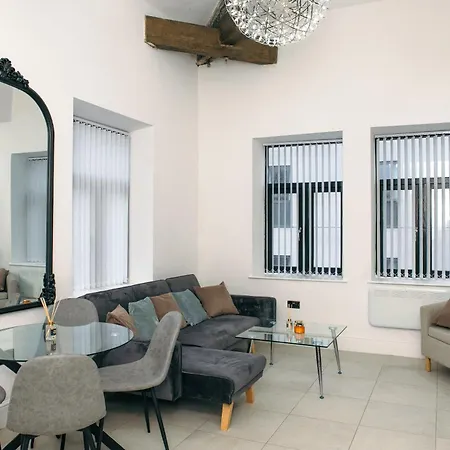 Luxury 1-bed Centre