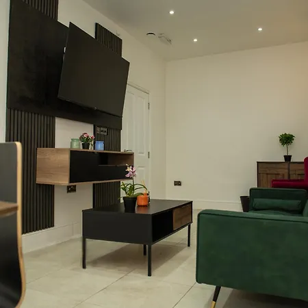 Luxury 1-bed Centre Apartment Bradford (West Yorkshire)